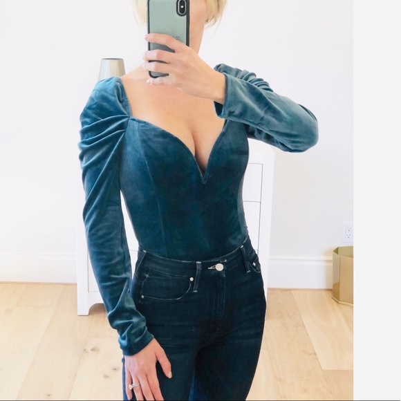 EXUMA Teal Velvet Sweetheart V-bar Bodysuit - Picture 5 of 8